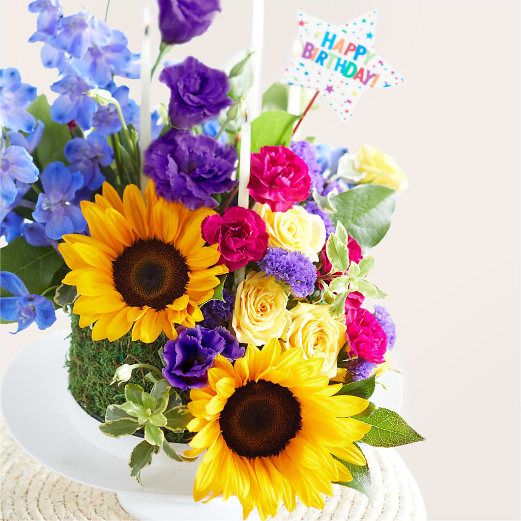 Star of the Day Floral Cake –  Gifted Delights, Bullhead City AZ